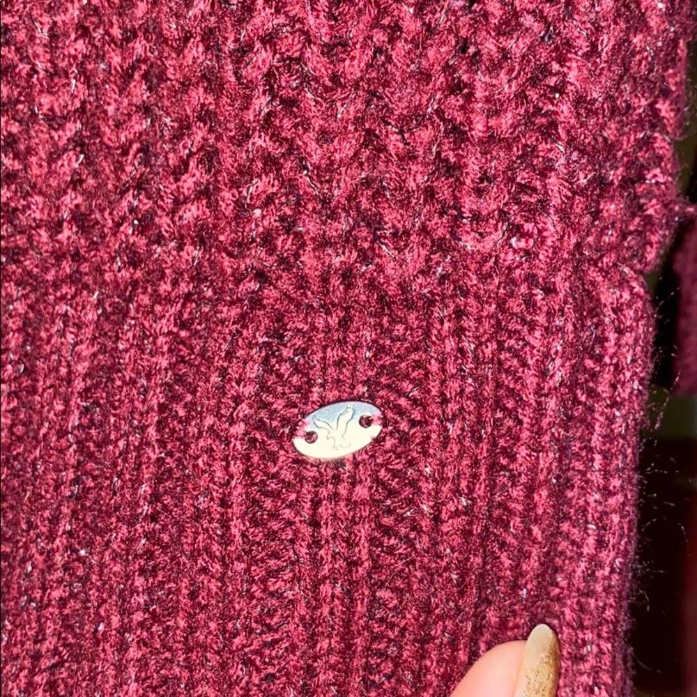 AE sweater - Picture 3 of 4